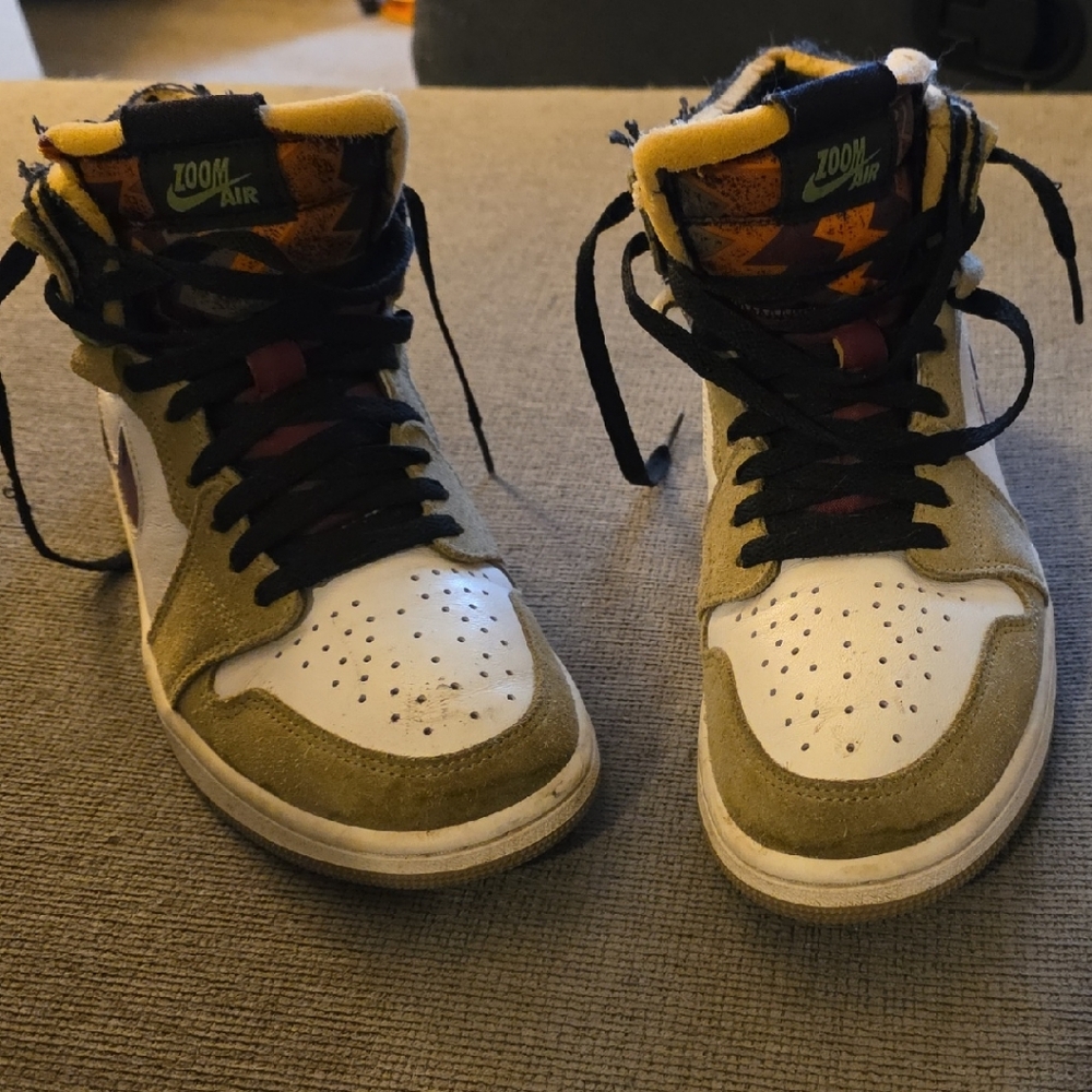 Nike Zoom Air High-Top Sneakers - Olive, White, and Black